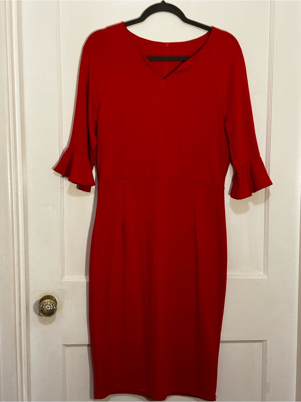 Elegant Red Midi Sheath Dress with Ruffle Sleeves